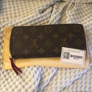 Louis Vuitton Clemence Fuchsia